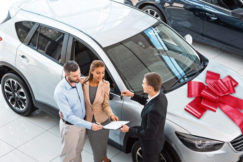Giant Red Car Gift Bow – 30 Inch | Waterproof Big Gift Bow with Suction Cups